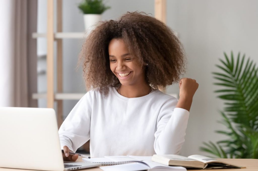 How to apply for a scholarship